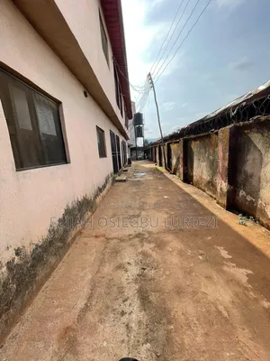 5bdrm Block of Flats in Dla, Oshimili North for sale