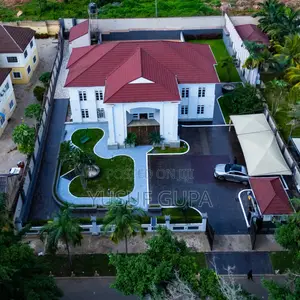 5 Bedroom Detached Duplex With 2 Bedroom Bq