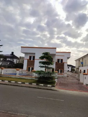 6bdrm Duplex in Royal Garden Estate, Ajiwe for sale