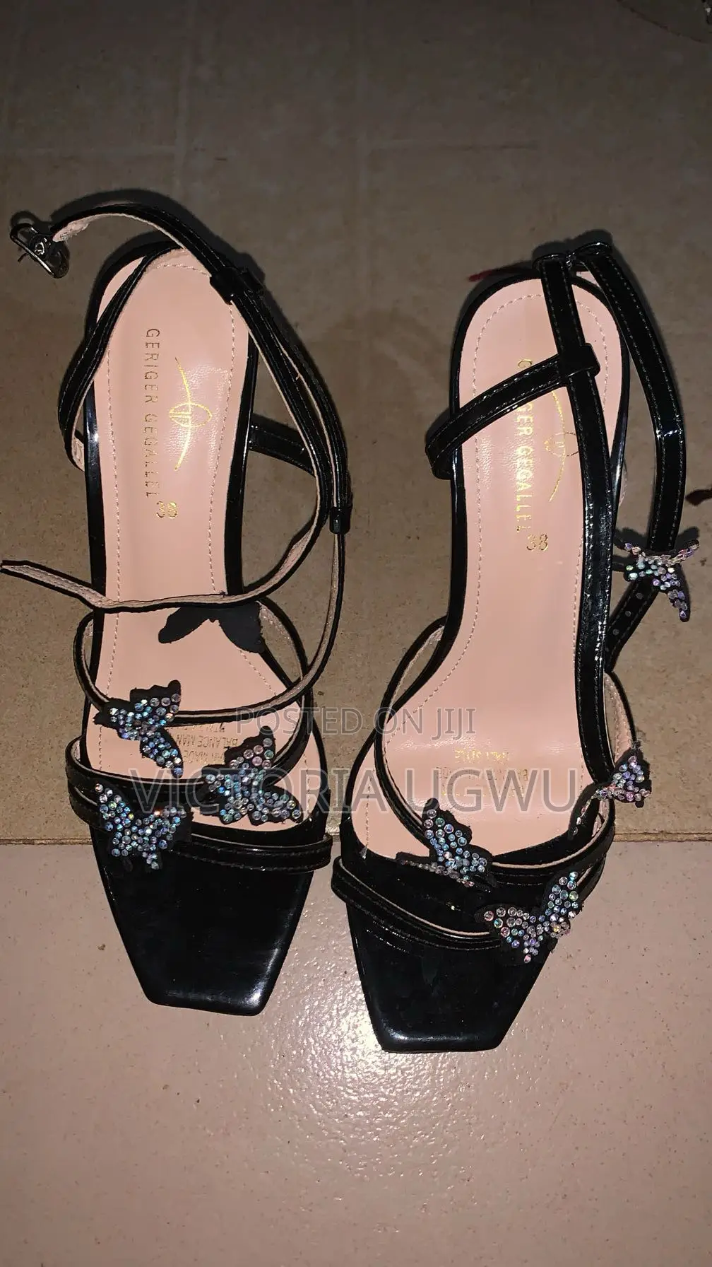 A 4 Inches Tall Black Heels