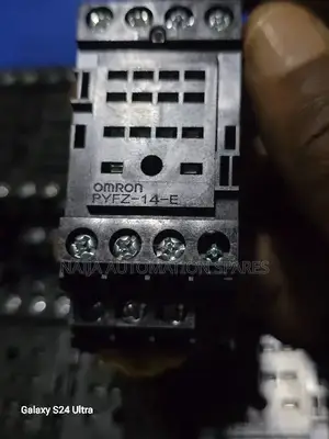 Omron | Pyfz-14-E | Relay Socket Base 14 PIN, Din Rail Surface