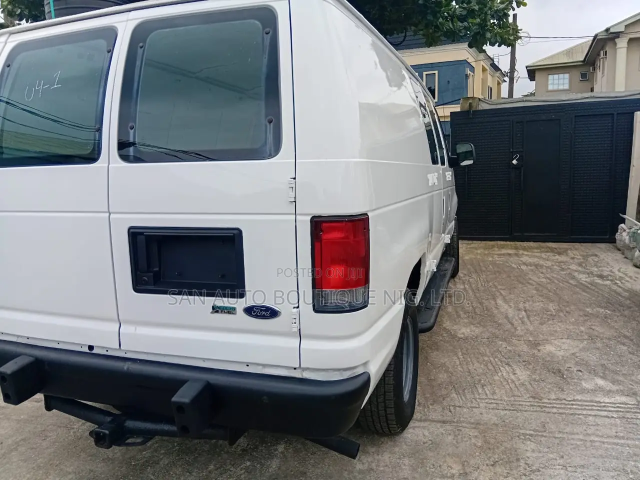 Ford Econoline 2014 White
