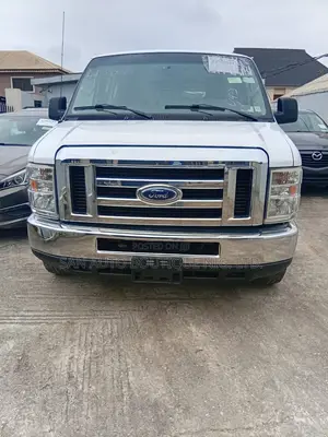 Ford Econoline 2014 White