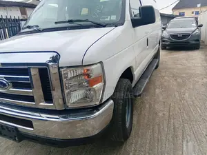 Ford Econoline 2014 White