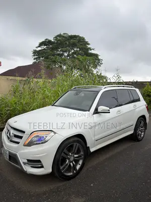 Mercedes-Benz GLK-Class Base GLK 350 4dr AWD 4MATIC (3.5L 6cyl 7A) 2015