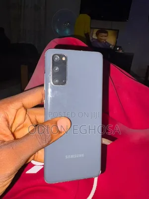 Samsung Galaxy S20 128 GB Gray