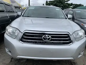 Toyota Highlander Limited 2010 Silver