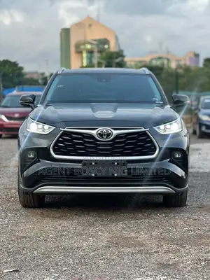 Toyota Highlander Limited AWD 2024 Black