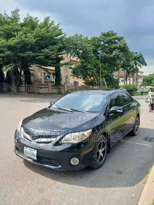 Toyota Corolla 2012 Black