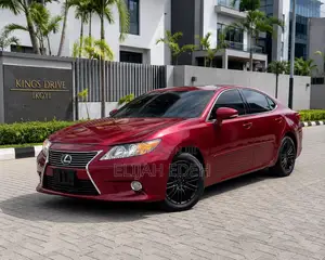 Lexus ES 300H FWD 2013 Red
