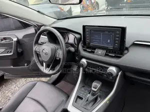 Toyota RAV4 2023 Gray