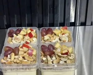 Granola Parfait Medium Cup