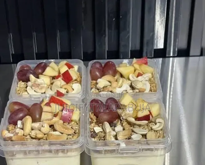 Granola Parfait Medium Cup