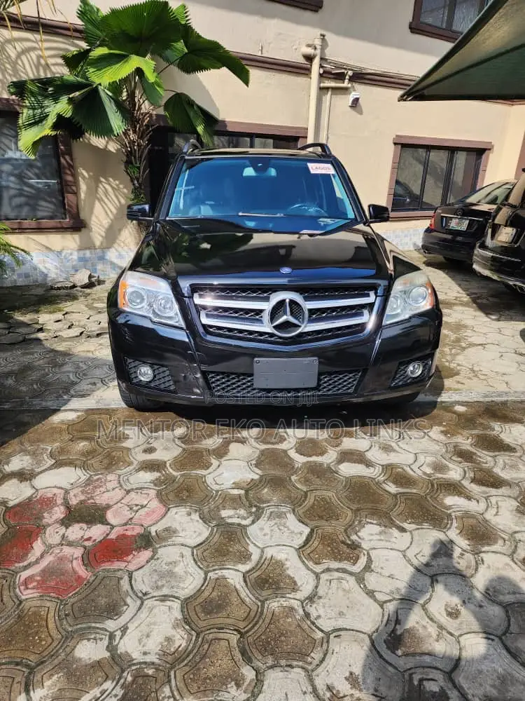 Mercedes-Benz GLK-Class 2011 Black