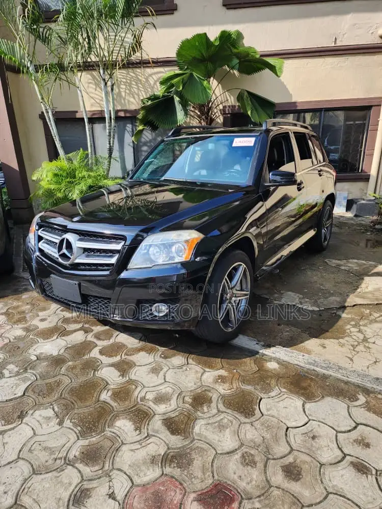 Mercedes-Benz GLK-Class 2011 Black