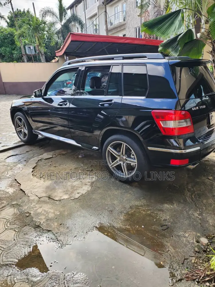 Mercedes-Benz GLK-Class 2011 Black