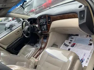 Toyota Highlander V6 4x4 2005 Silver