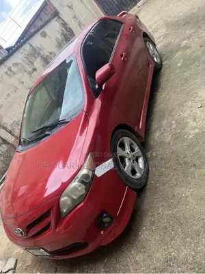 Toyota Corolla S 4dr Sedan (1.8L 4cyl 4A) 2012 Red