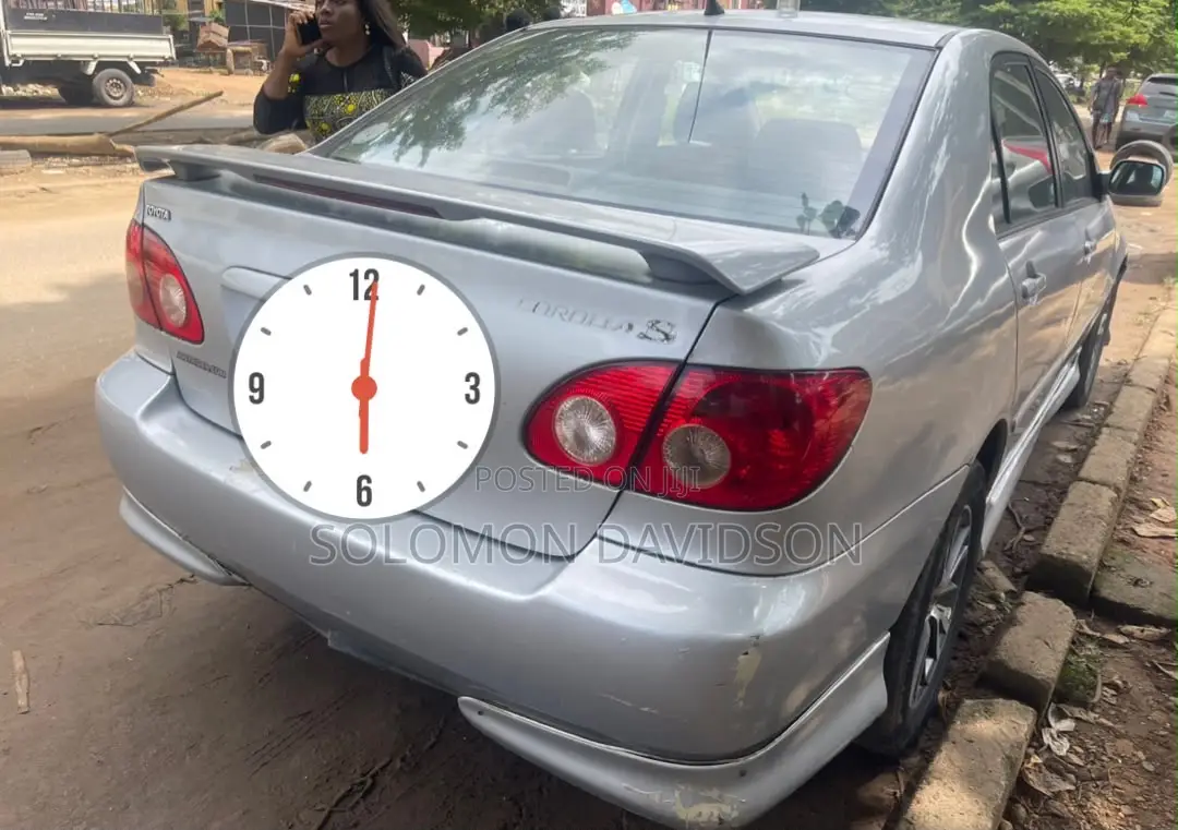 Toyota Corolla 2004 Silver