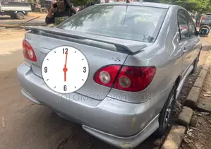 Toyota Corolla 2004 Silver
