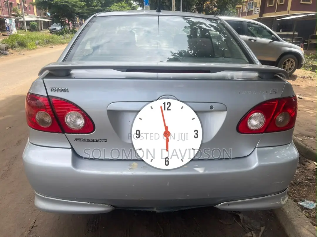 Toyota Corolla 2004 Silver