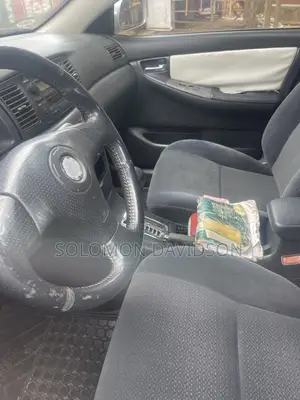 Toyota Corolla 2004 Silver