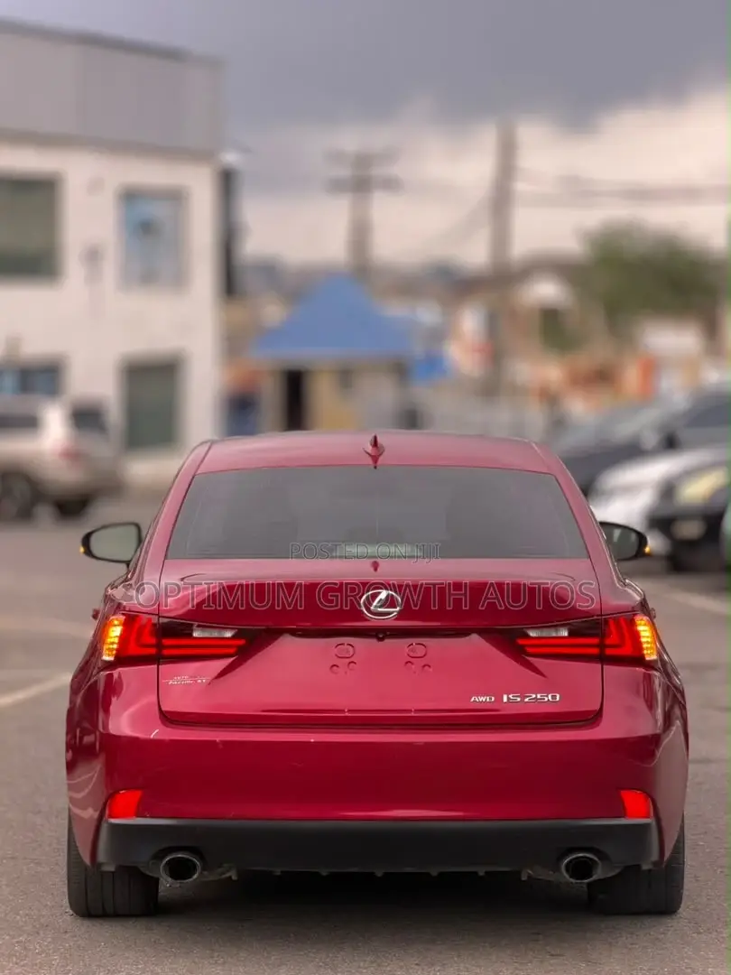 Lexus IS 250 4WD 2014 Red