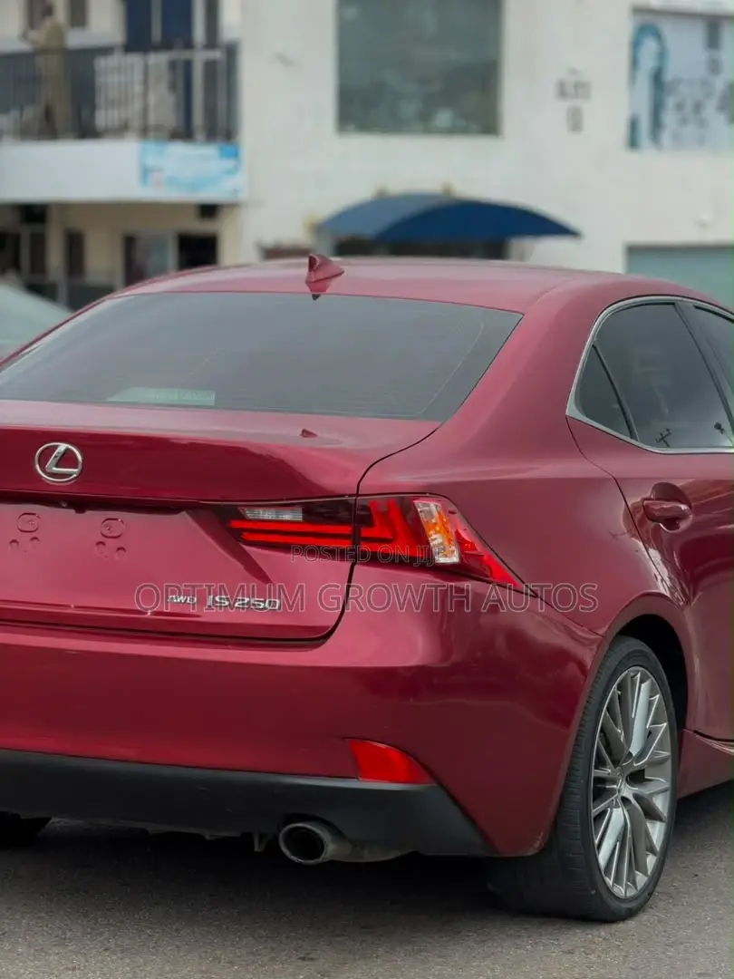 Lexus IS 250 4WD 2014 Red