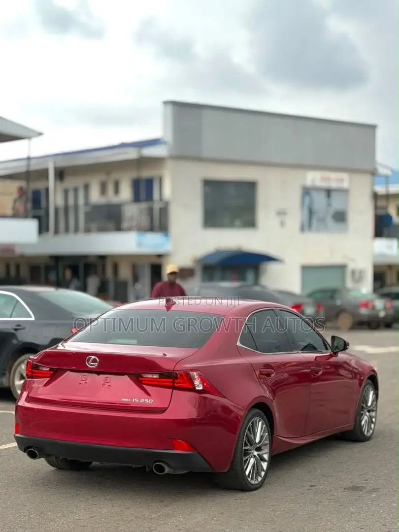 Lexus IS 250 4WD 2014 Red