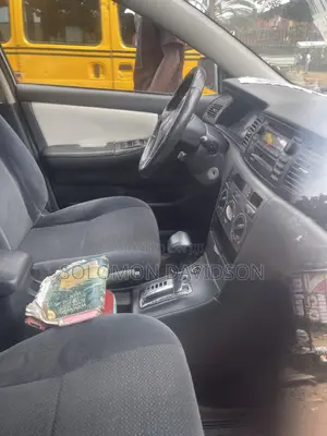 Toyota Corolla 2004 Silver