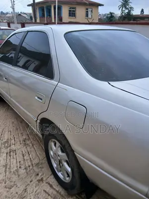 Toyota Camry 2001 Gray