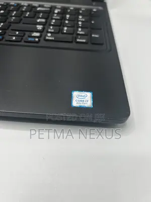 Laptop Dell Precision 3530 16GB Intel Core i7 SSD 512GB