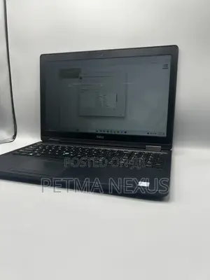 Laptop Dell Precision 3530 16GB Intel Core i7 SSD 512GB