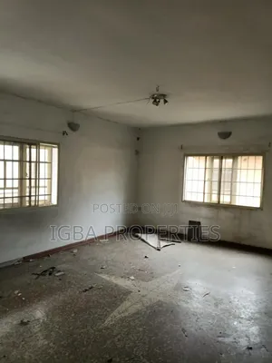 3bdrm Block of Flats in Kosofe / Kosofe for rent