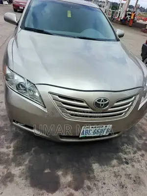 Toyota Camry LE 4dr Sedan (2.4L 4cyl 5A) 2008 Gold