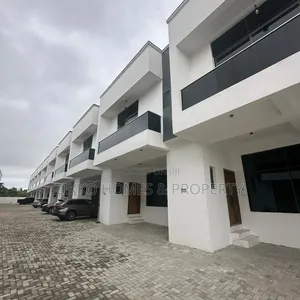 4bdrm Townhouse/Terrace in Ajah, Abraham Adesanya Estate for sale