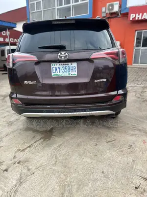 Toyota RAV4 Limited AWD (2.5L 4cyl 6A) 2016