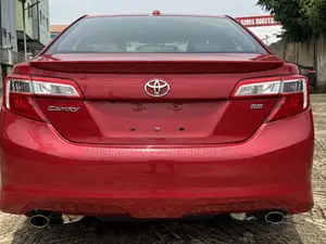 Toyota Camry SE 4dr Sedan w/Prod. End 11/13 (3.5L 6cyl 6A) 2014 Red