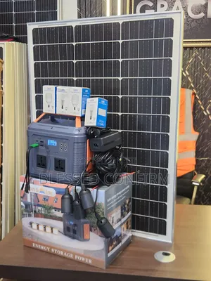 550W Rechargeable Solar Generator With 100W Solar Panel