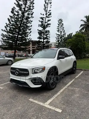 Mercedes-Benz GLB-Class GLB 250 4MATIC 2022 White
