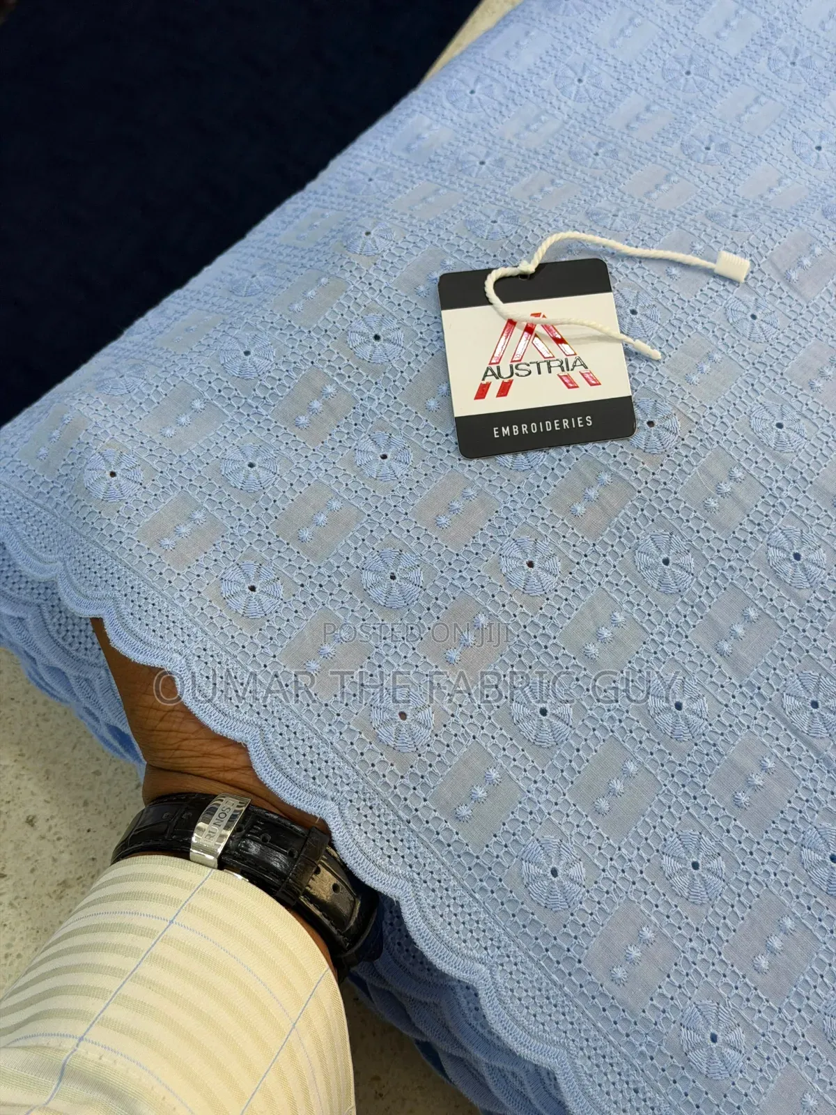 *Embroideries Lace