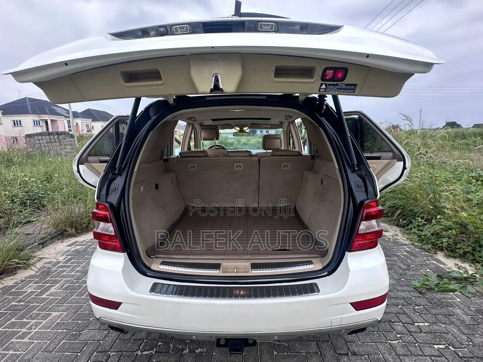 Mercedes-Benz M Class 2011 White