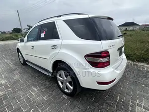 Mercedes-Benz M Class 2011 White