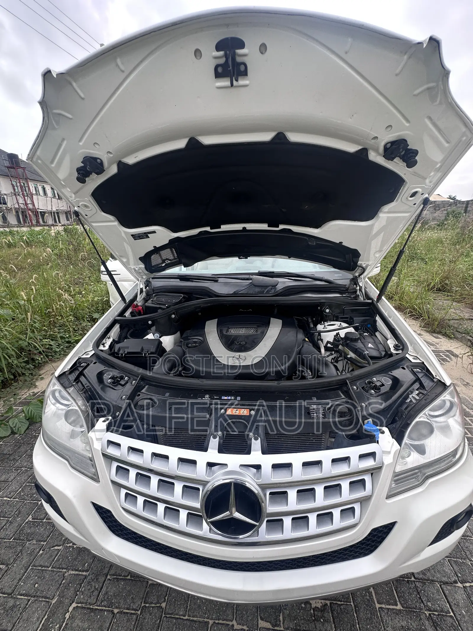 Mercedes-Benz M Class 2011 White