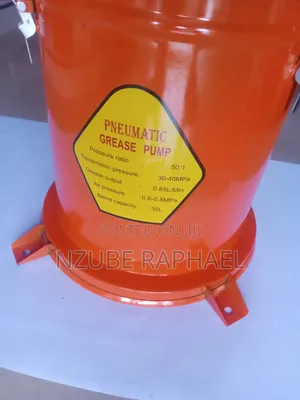 Pneumatic Grease Bucket 35L