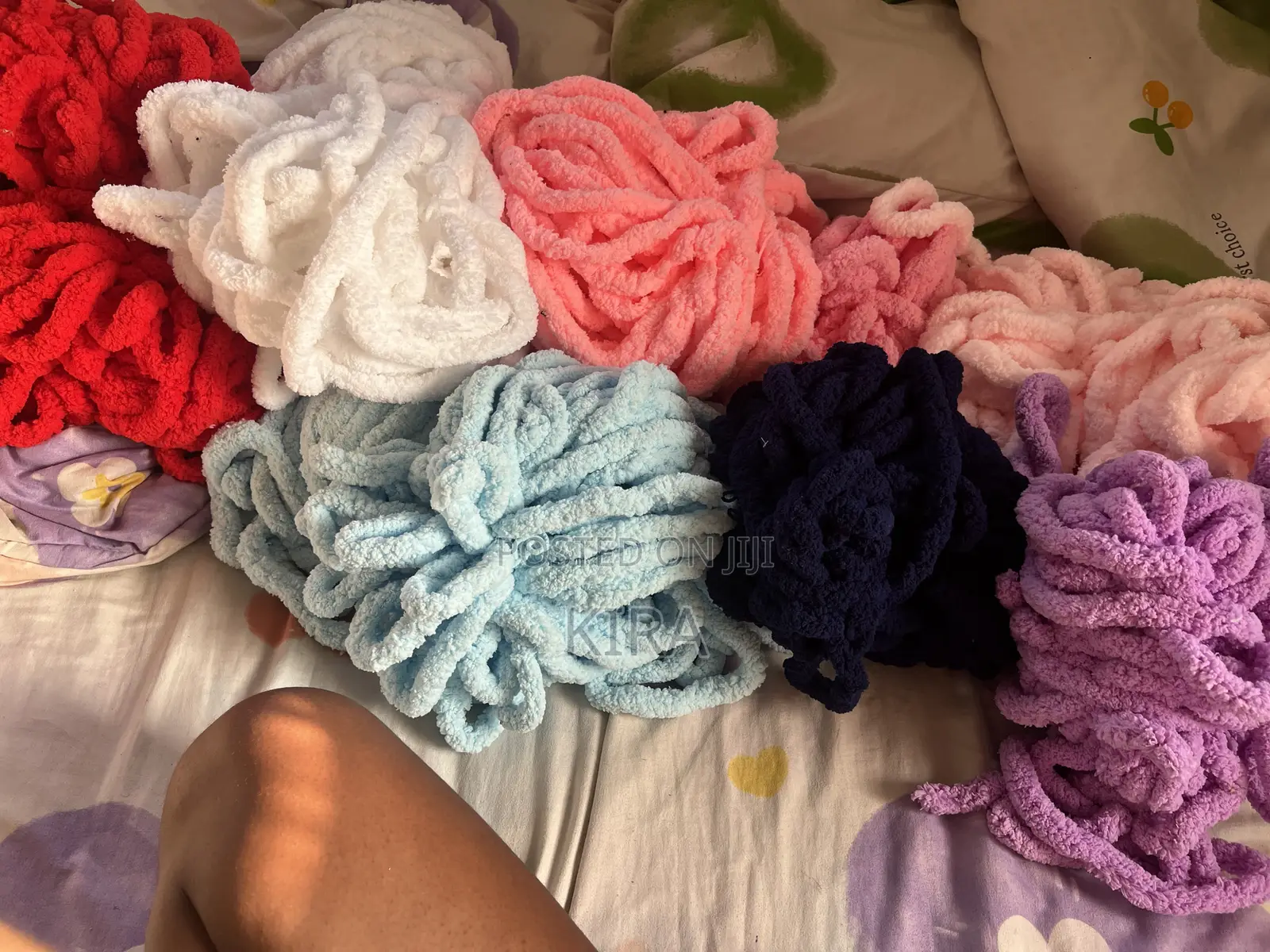26 Pieces of Chunky Yarn