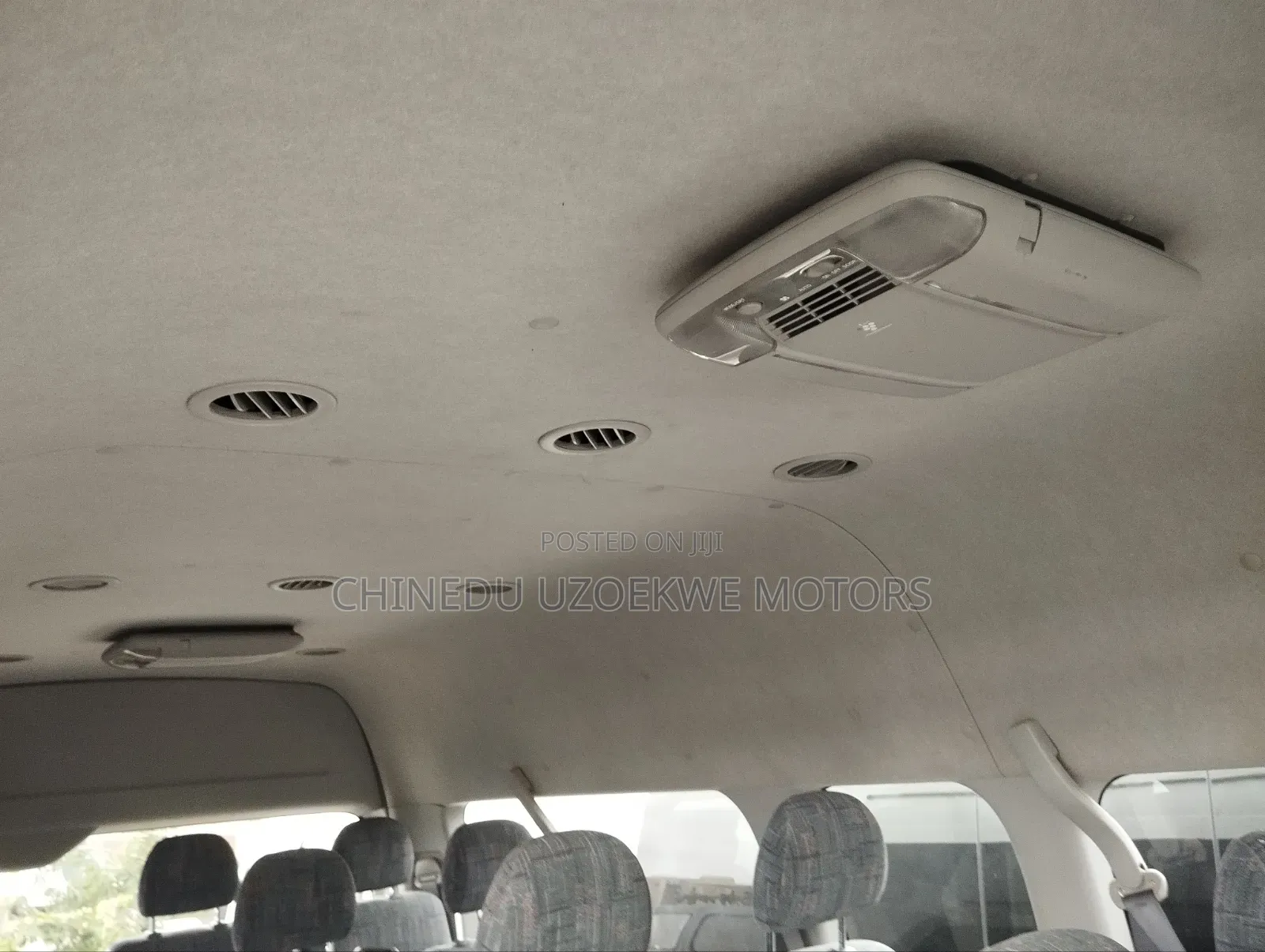 Toyota HiAce 2016 White