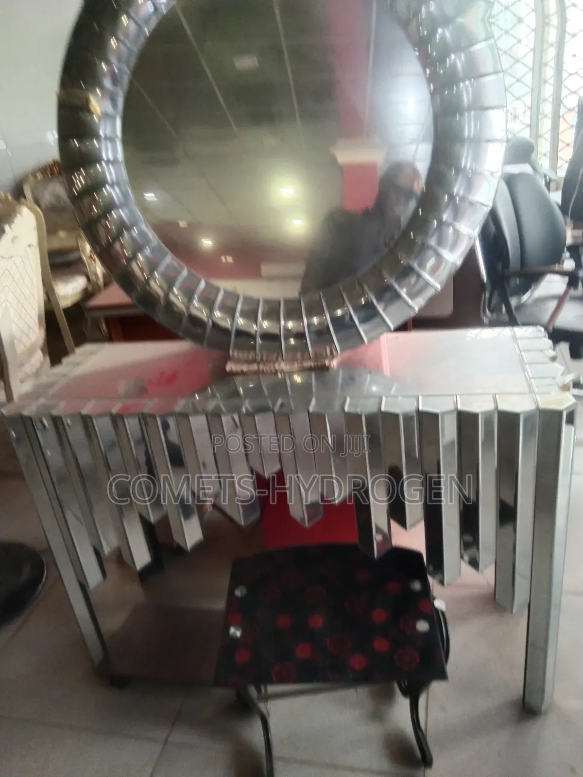 Modern Luxury Venetian Style Fully Mirrored Console Table Matching Set