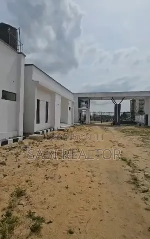 Several Plots Available at Madison Gardens Estate Chevron Drive, Lekki