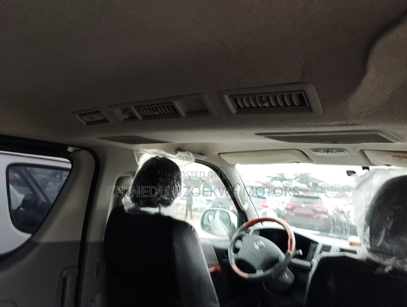 Toyota HiAce 2016 White
